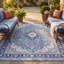 Tapis persan traditionnel à médaillon en calcaire, bleu, gris et crème, lavable à la machine, antidérapant, à poils courts, pour intérieur et extérieur, adapté aux animaux domestiques, idéal pour le salon, la chambre, la salle à manger, l'entrée, le corridor ou le bureau.-106488049