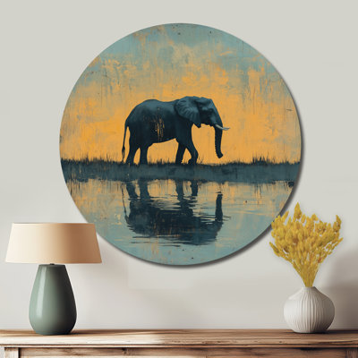 Éléphant au bord de l'eau en Afrique II - reproduction d'art moderne en métal orange