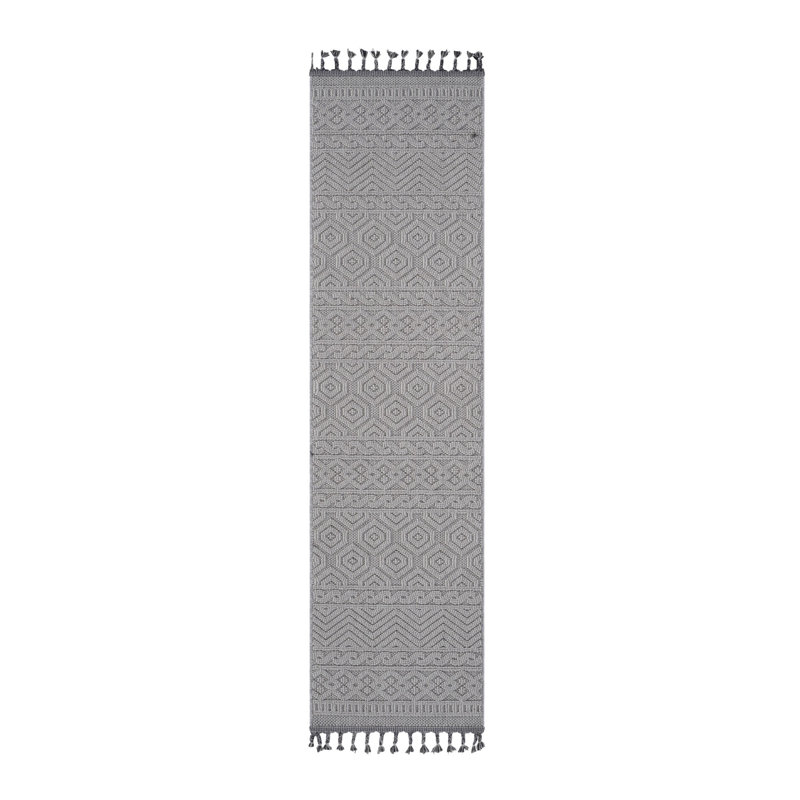 Traditional indoor/outdoor area rugs, Runner 2'2" x 8'