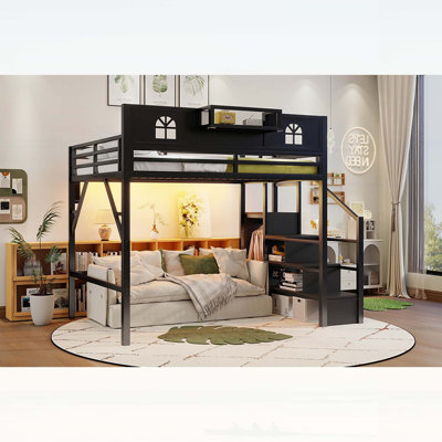 Grand lit mezzanine en métal avec escalier, garde-corps élevés et garde-robe intégrée pour enfants et adolescents, conception peu encombrante