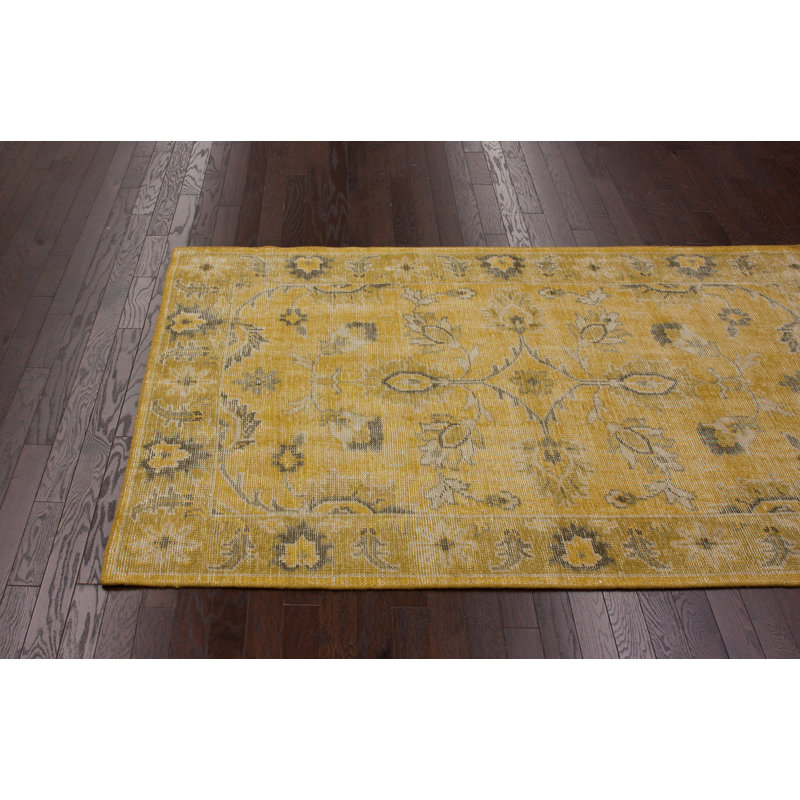 Kittredge Hand Knotted Floral Indoor Rug, 8' x 10'
