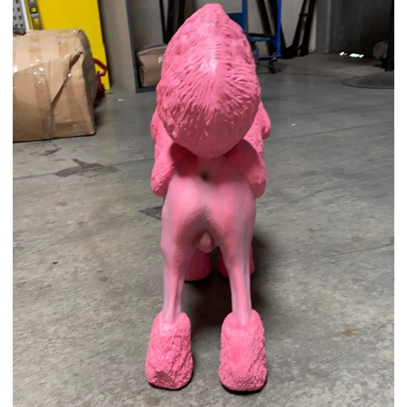 Statue de chien rose caniche grandeur nature