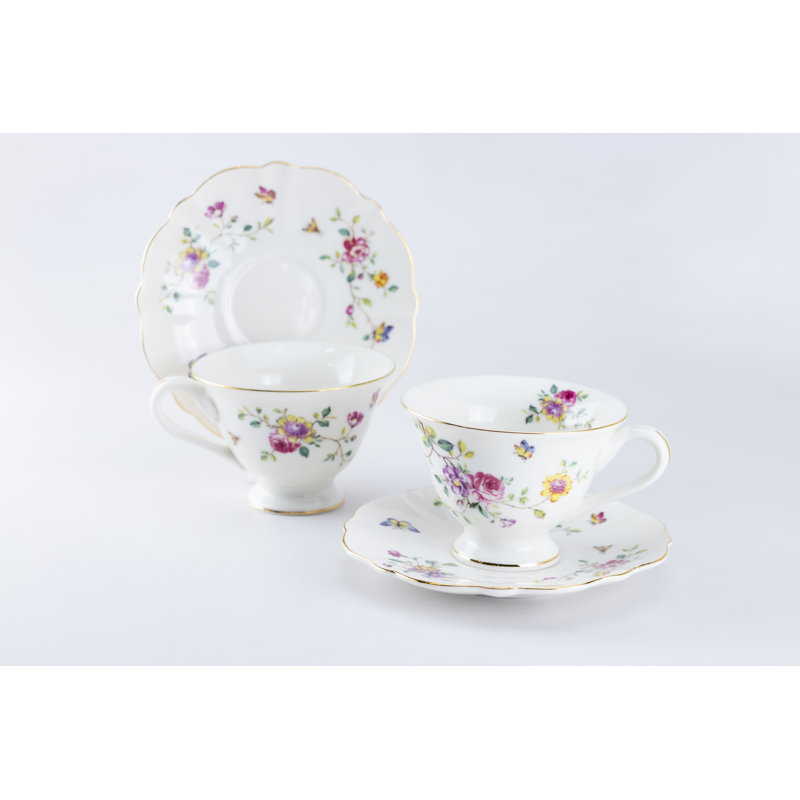 Tasse à thé et soucoupe