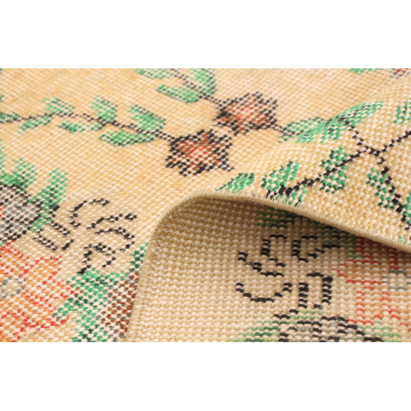 Tapis décoratif beige en laine noué à la main de conception unique 5 pi 8 po x 9 pi 1 po Devjuti