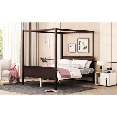 Grand lit à baldaquin avec tête de lit intégrée et - pour un sommeil relaxant