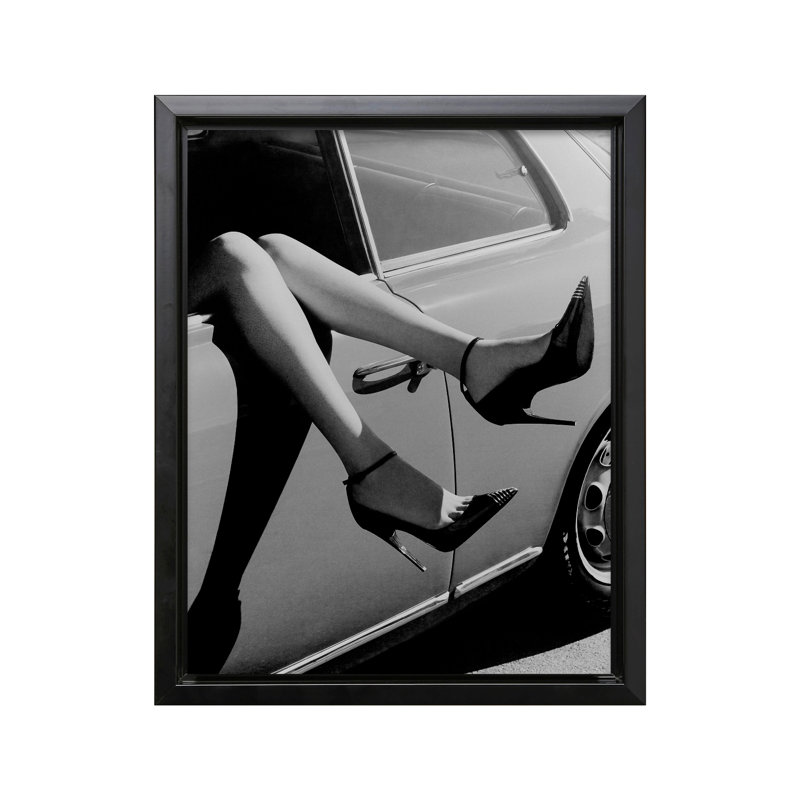 Femme en talons hauts à l'intérieur d'une voiture, 11"H x 14"W, Canvas, Black Framed