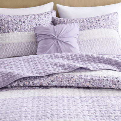 Seersucker Quilt With Throw - Design, Printed Microfiber, And Look, Filling
