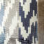 Ensemble de coussins décoratifs à motif graphique taupe bleu Thomas Collection®-128225963