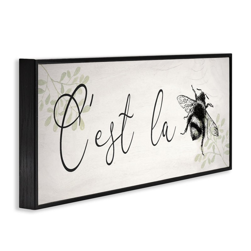 «C'est La Bee», estampe numérique, design par Lil 'Rue, H 10 po x l 24 po, Giclée encadrée noir minuit