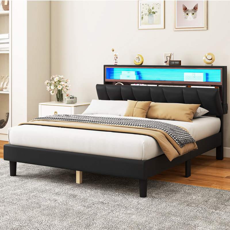 Lit plateforme tapissier avec lumières DEL et port USB intégré Branae, Grand, Gris