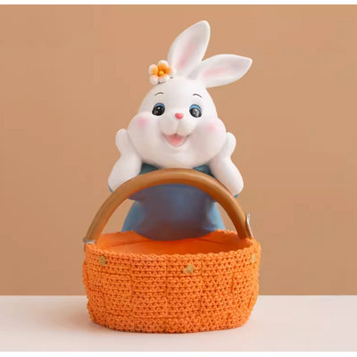 Kavel Figurines & Sculptures