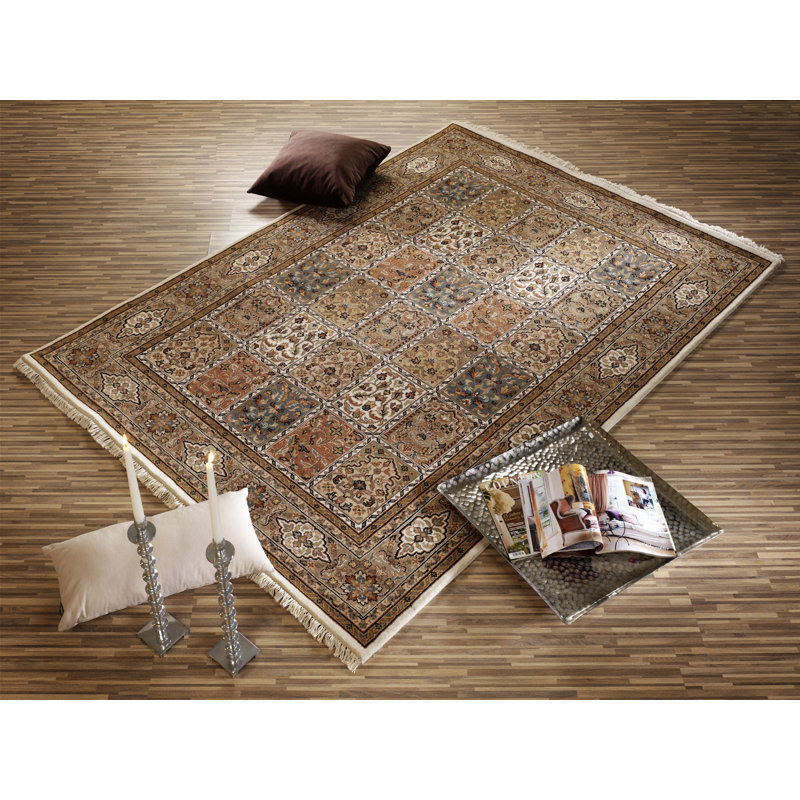 Oriental Wool Hand Woven Area Rug, Rectangular 252 x 302cm