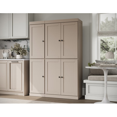 Garde-manger 100% bois massif 48,5 po avec portes Shaker et tablettes réglables