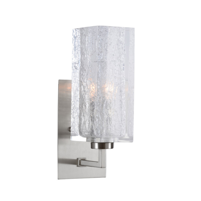 Lucallan 1 - Light Armed Sconce
