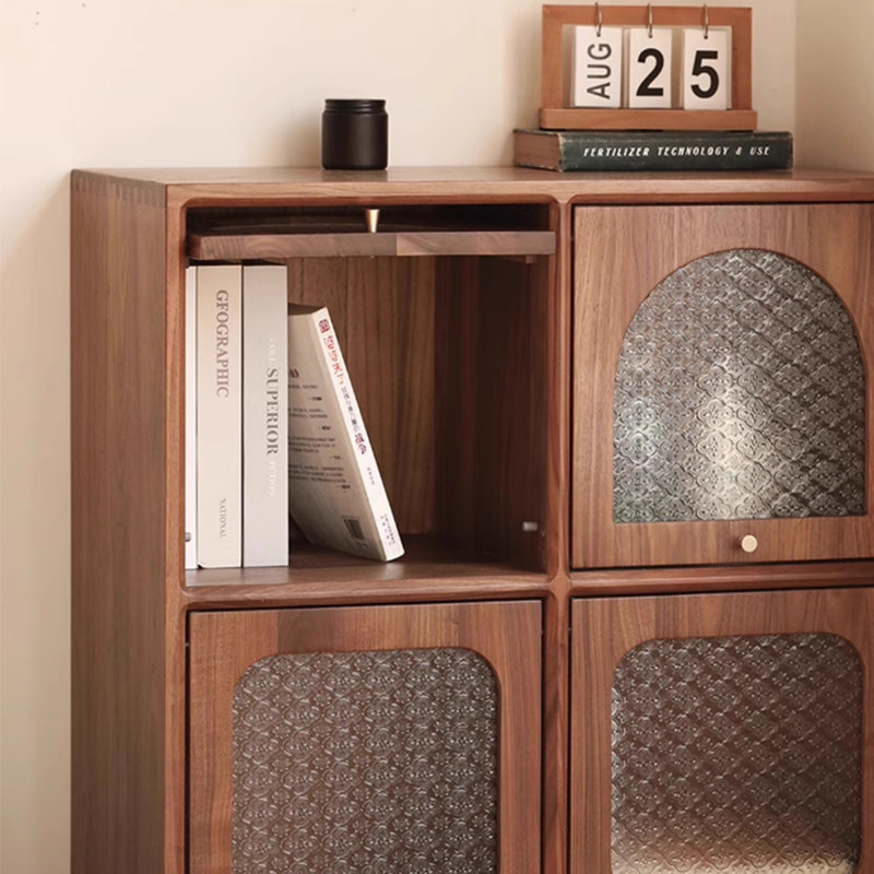 Small-sized bookcase