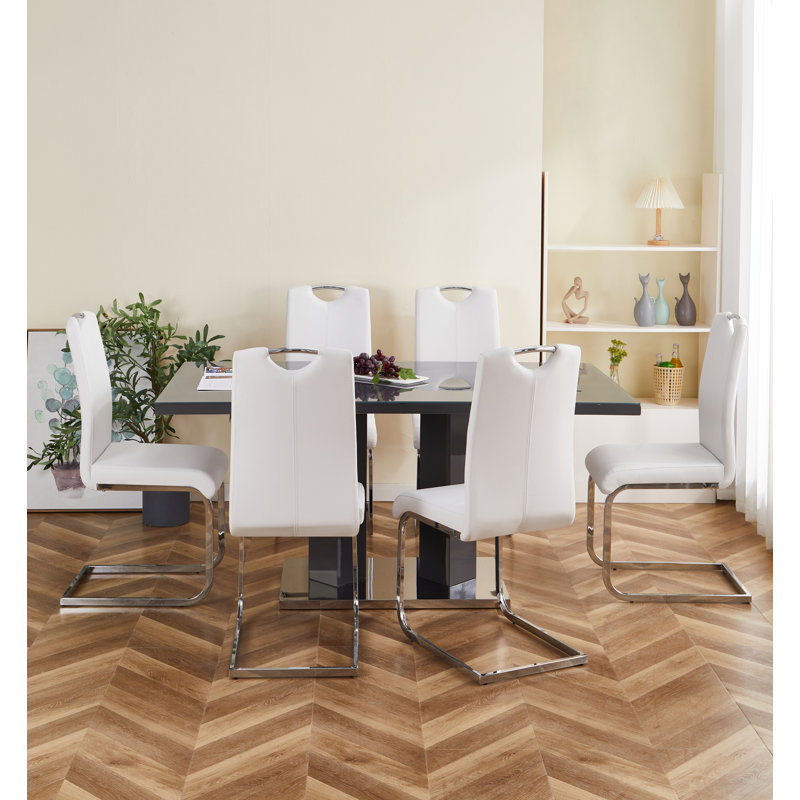 Arrowyn Dining Set, White