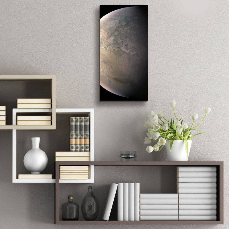  «Juno Close Look At The Little Red Spot» par NASA, art mural en verre, 12 po x 24 po, H 24 po x l 12 po