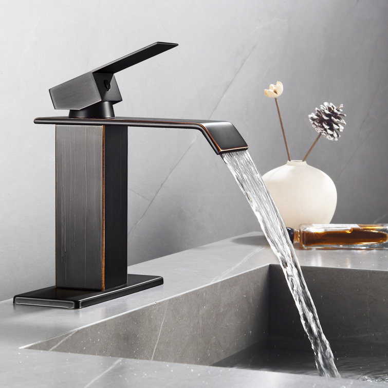 Single Hole Faucet Single-handle Bathroom Faucet with Drain Assembly