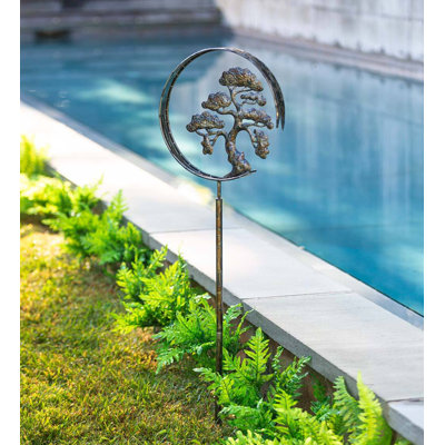 Belcourt Metal Garden Stake