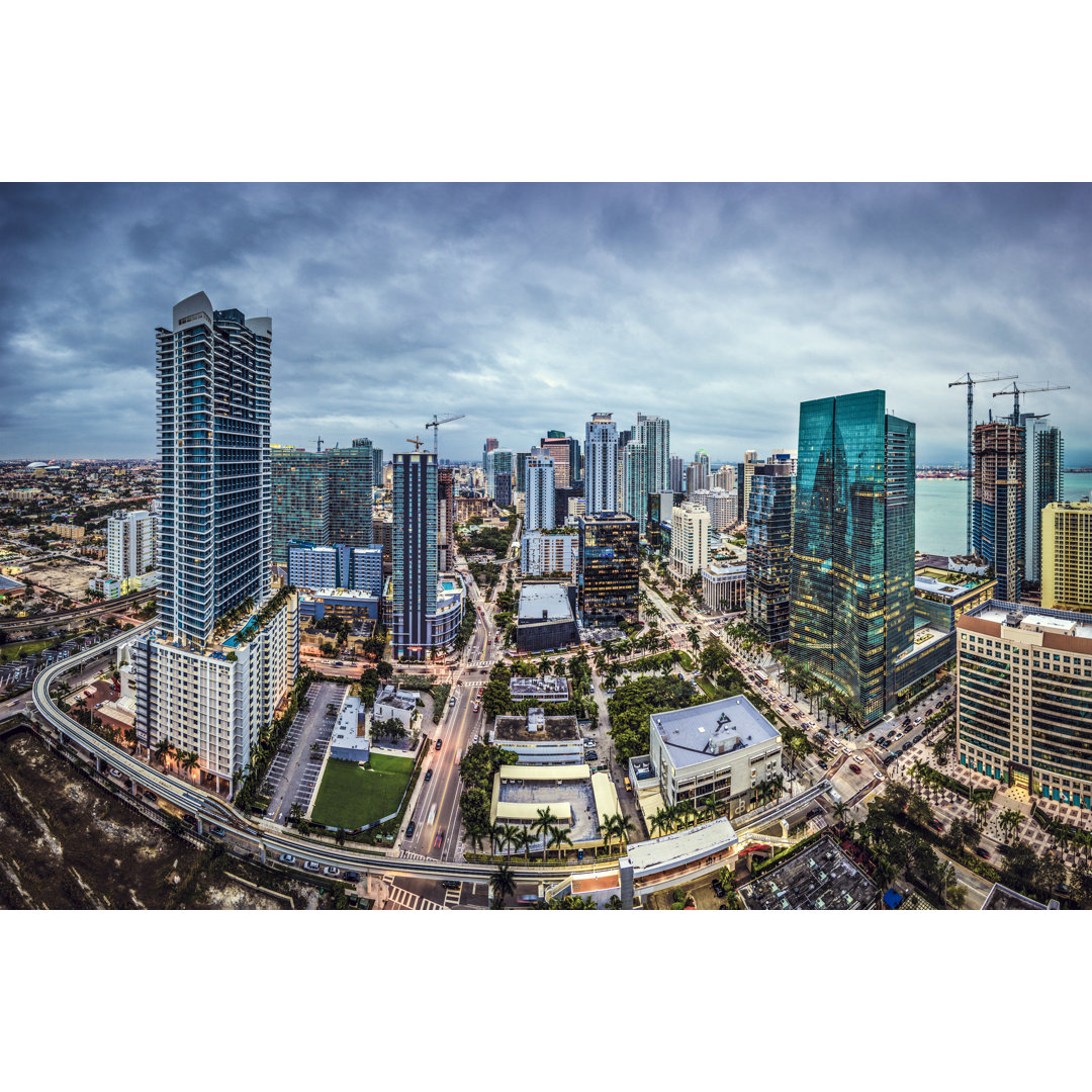 Miami Skyline von SeanPavonePhoto - Kunstdrucke auf Leinwand