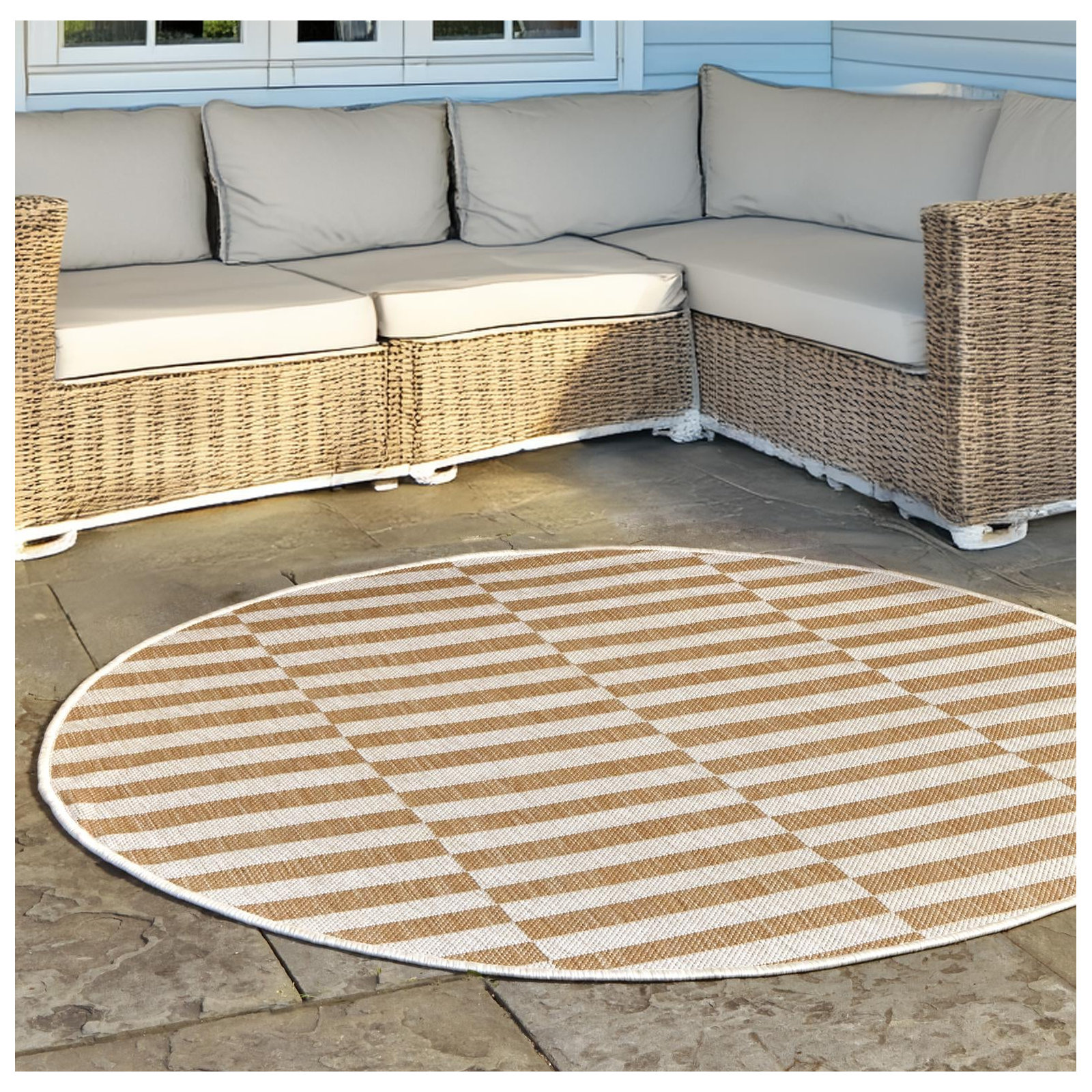 Robinson Brown Indoor/Outdoor Rug, Round 7'10"