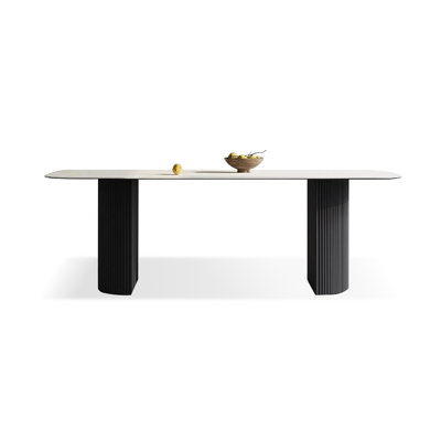 Table de salle à manger blanche et noire avec pierres rectangulaires et bois massif