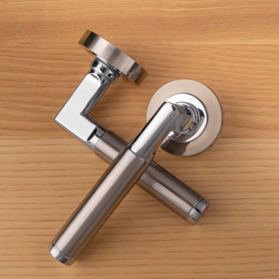 Belas Latch Door Handle