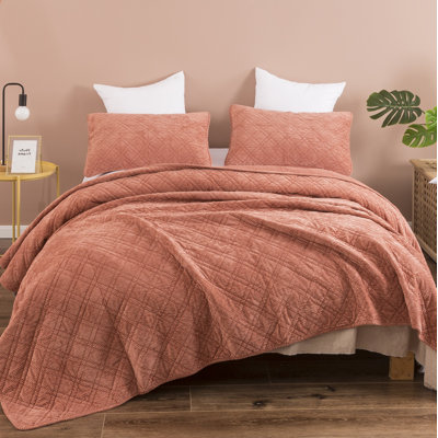Asucena Coverlet Set