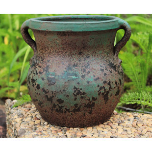 Pot à fleurs en argile