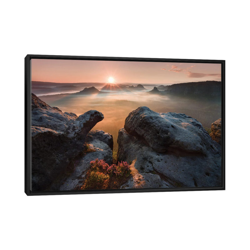 Sunrise On The Rocks by Daniel Řeřicha - Print on Canvas