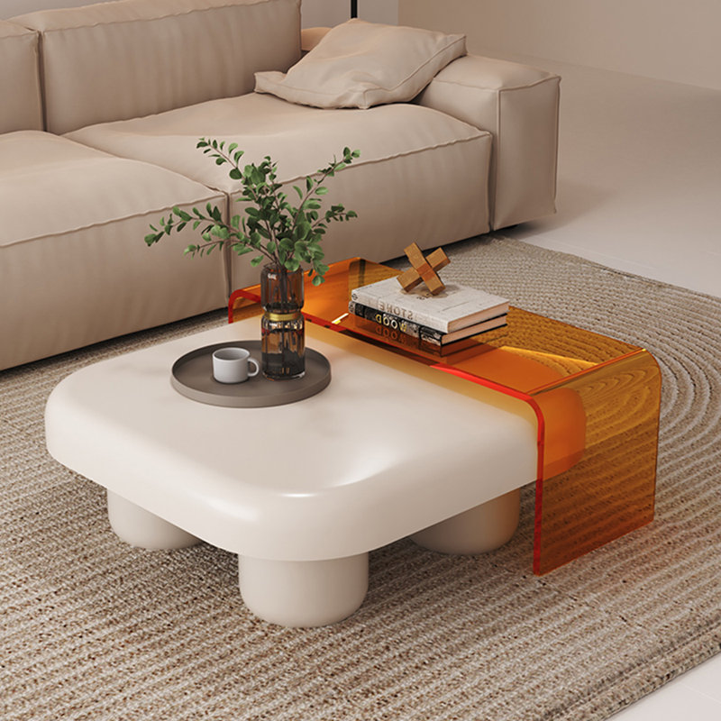 table basse créative de style crème ins