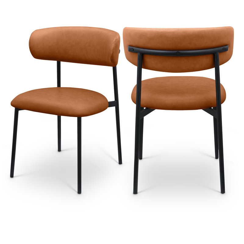 Chaise de salle à manger rembourrée Lupita, Cuir cognac végétalien, Noir mat