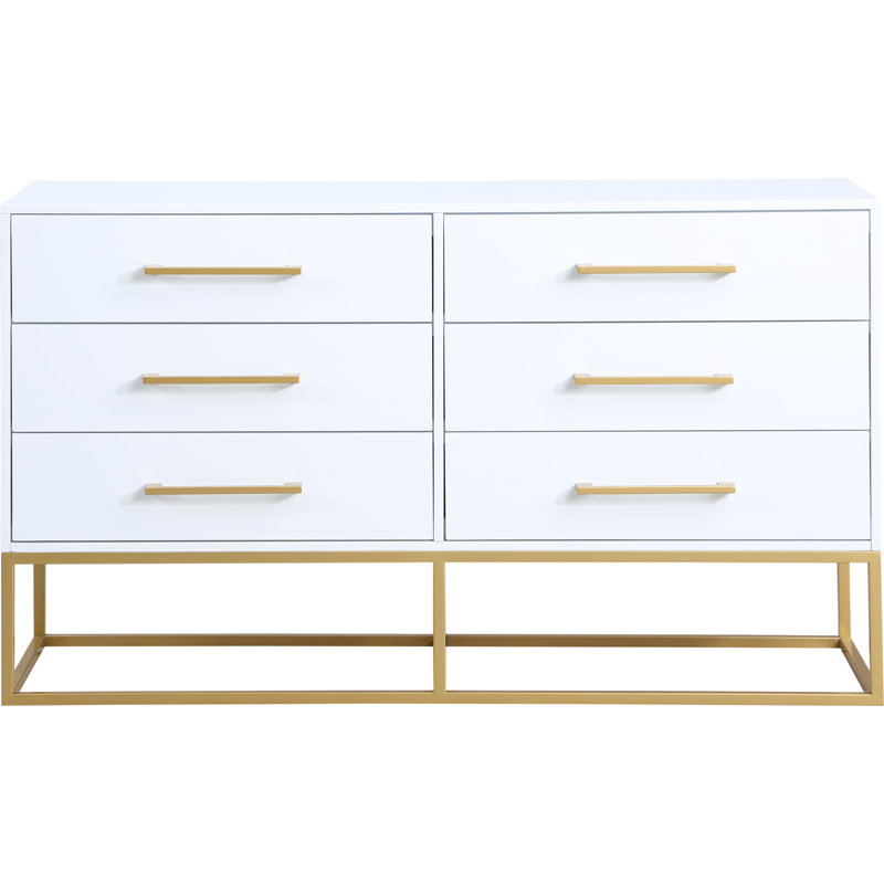 Commode l 6 po Yogyakarta, Blanc