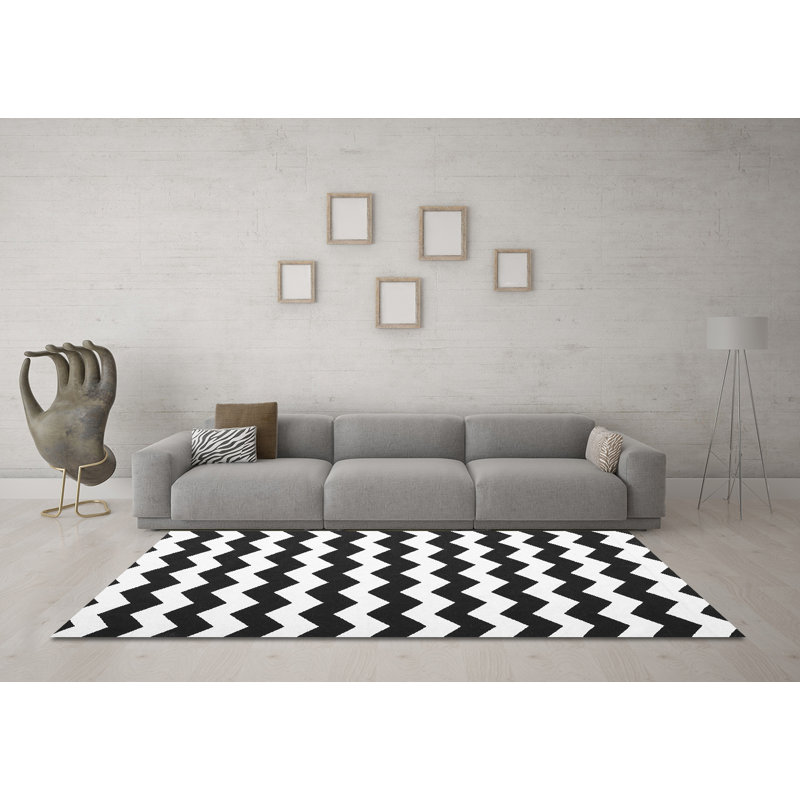 Tapis noir / blanc Adkins, Carré 7 pi