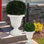 Ensemble de 2 jardinières d'extérieur - grandes et petites jardinières à urne - pots à plantes en plastique pour décoration intérieure, extérieure ou porche par Pure Garden (blanc)-1399743689