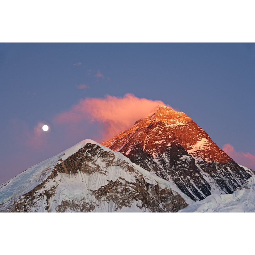 Sonnenuntergang über dem Mount Everest von Hadynyah - Drucken