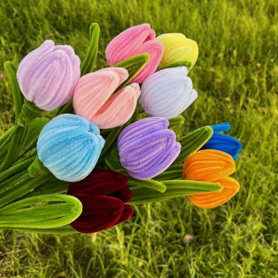 5/6 tulipes artificielles de 32 cm, bouquet de fleurs fait main avec pétales et feuilles flexibles, idéal pour décorer une table ou votre intérieur. Un cadeau intemporel pour maman.