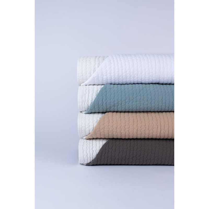 Jade Quilt, Ivory/White, King Quilt