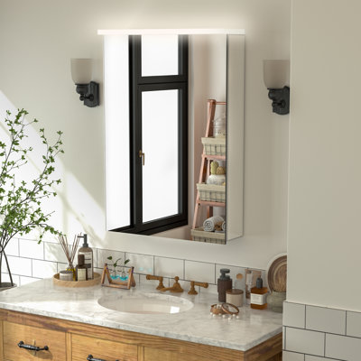20 po X P 28 po Armoire à pharmacie de salle de bain à DEL H avec miroir, capteur de geste lumineux, prise intégrée et tablettes réglables, cadre en aluminium complet, installation facile