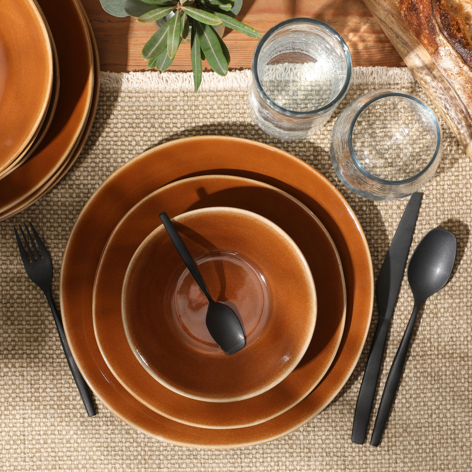 Montecito Breeze Stoneware Dinnerware Set - Service for 4, Orange