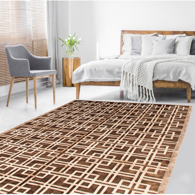 Checotah Geometric Indoor Rug
