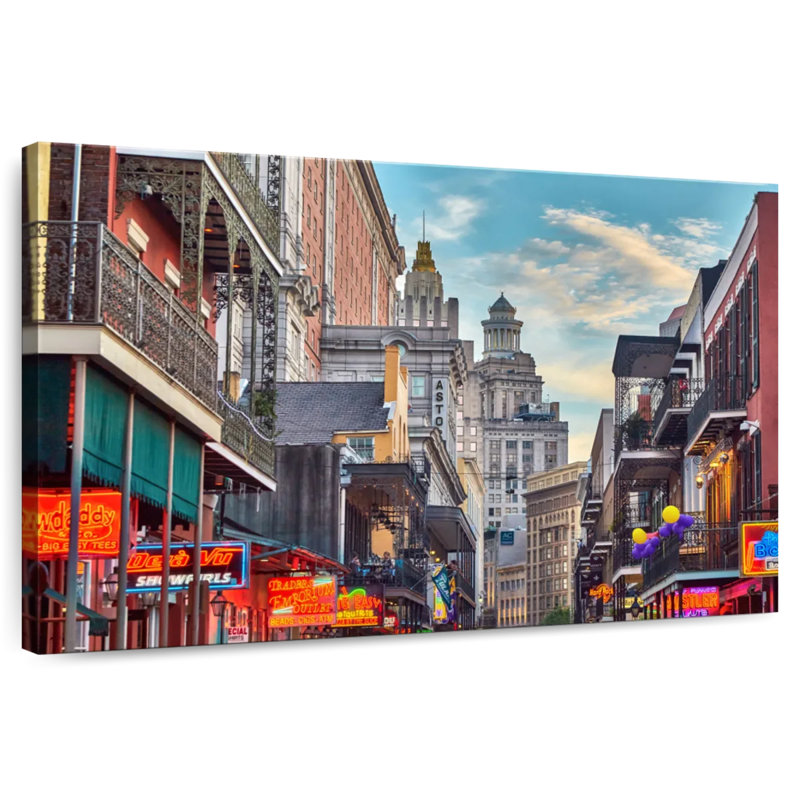 Édifices de Kavia Bourbon Street, H 26 po x l 39 po