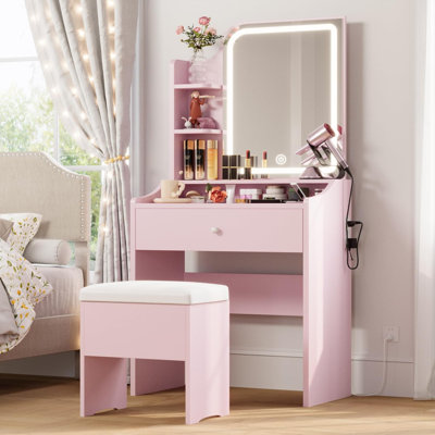 Dileydi Vanity