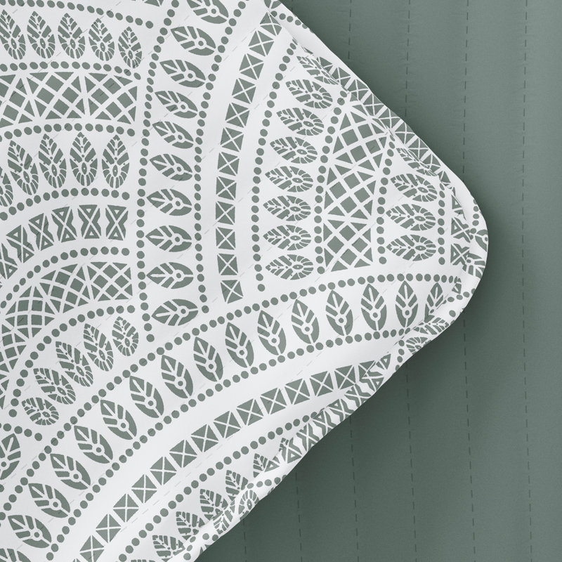 Becky Cameron Quilt, Eucalyptus, Full/Queen Quilt + 2 Standard Shams