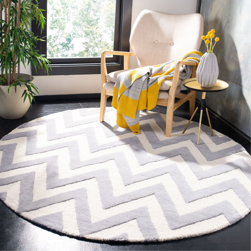 Tapis argenté/ivoire tuffeté à la main Kyleigh, Round 6 '