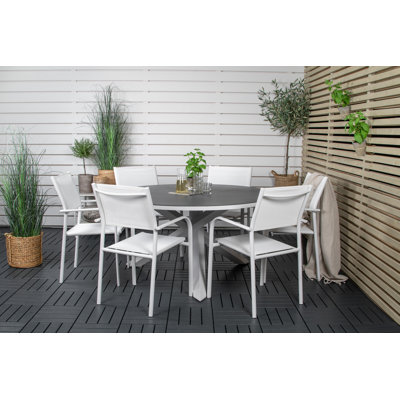 Kamthe Dining Set
