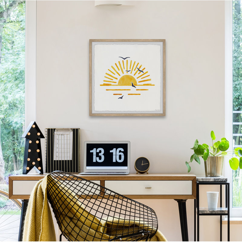 «Birds And The Rising Sun» par Marmont Hill - reproduction de cadre photo, H 24 po x l 24 po x 1,5 po