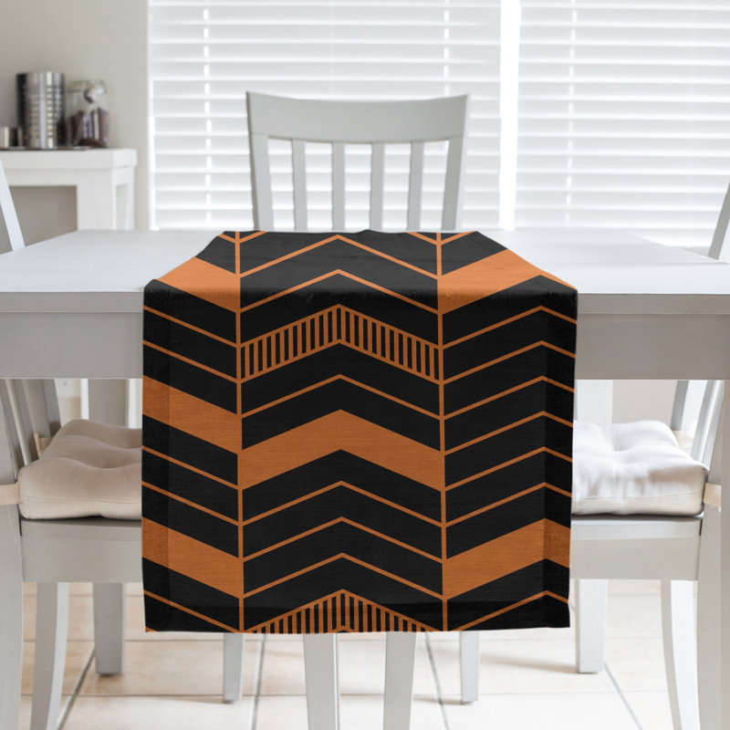 Chemin de table Festive Hol, L 90 po x l 16 po, Noir / Orange, Polyester