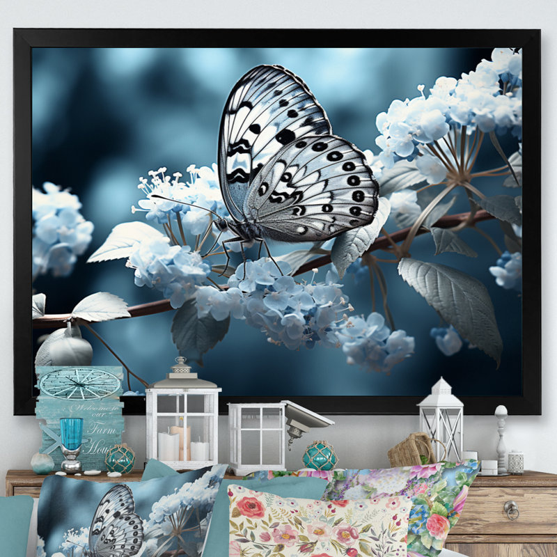 «Reg Blue Butterfly Haven II» sur toile, Cadre simple noir, H 16 po x l 32 po x P 1 po