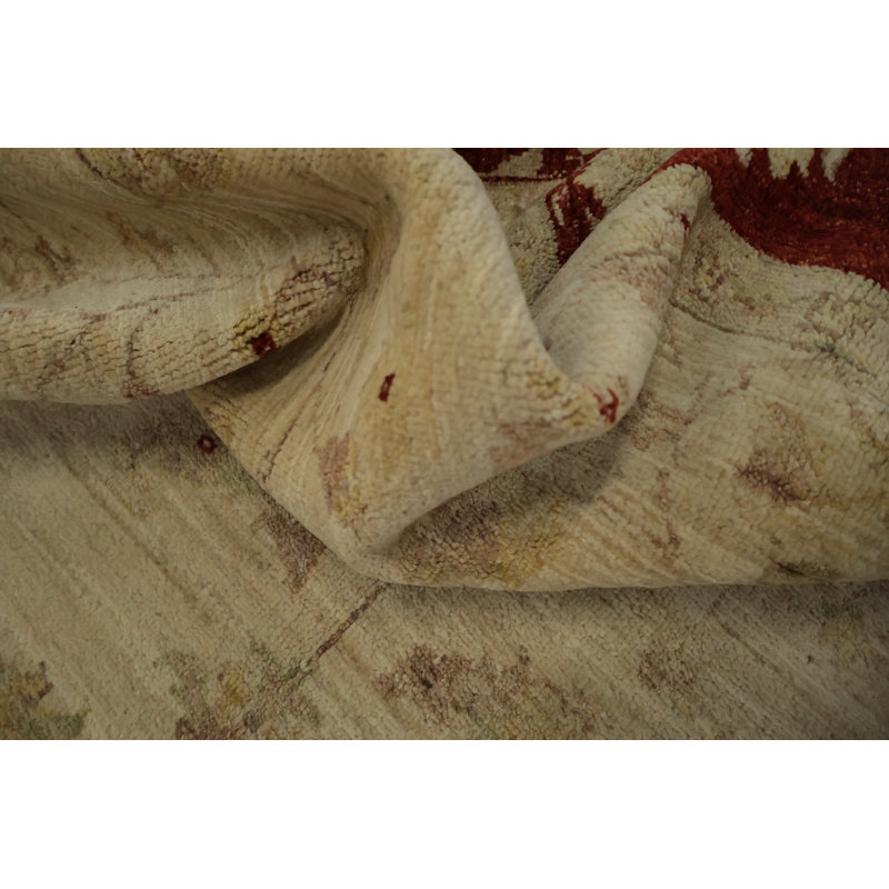 Tapis classique beige Oushak 6 x 8 avec des bordures rouges somptueuses